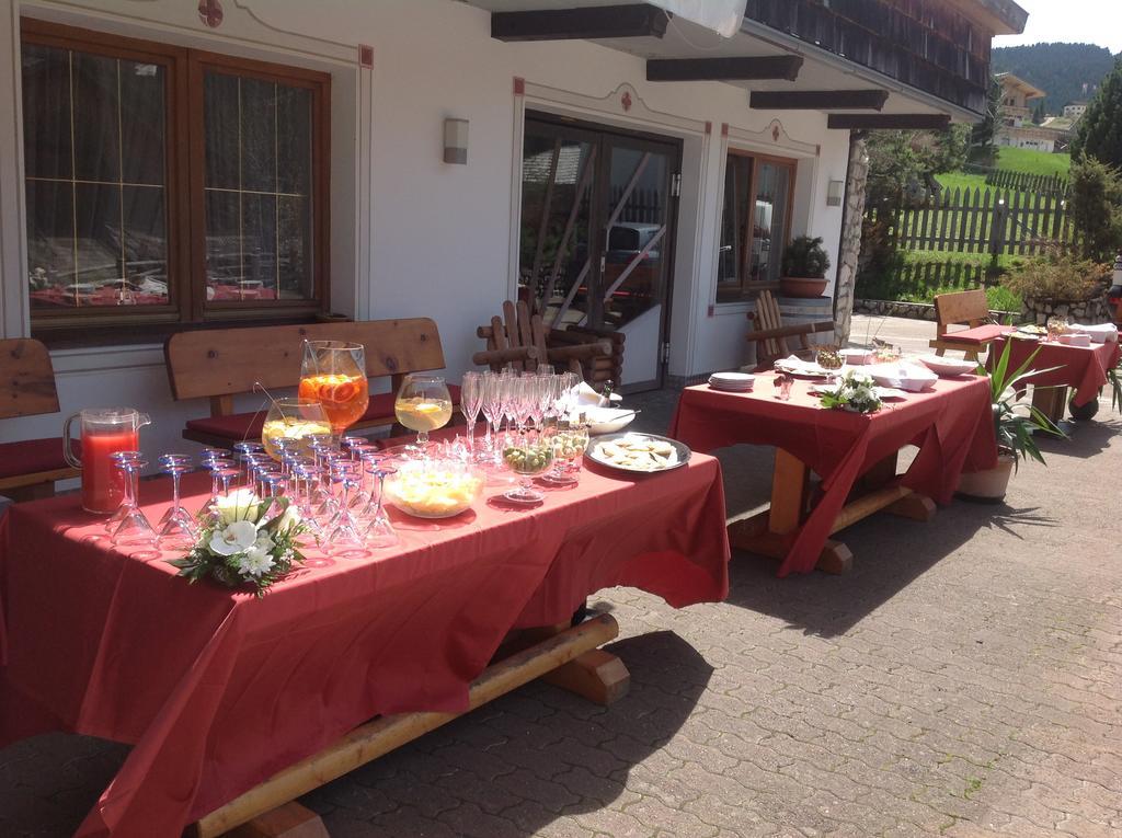 Albergo Alisander Corvara In Badia Esterno foto