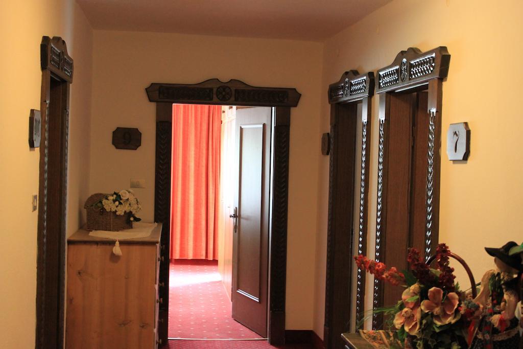 Albergo Alisander Corvara In Badia Esterno foto